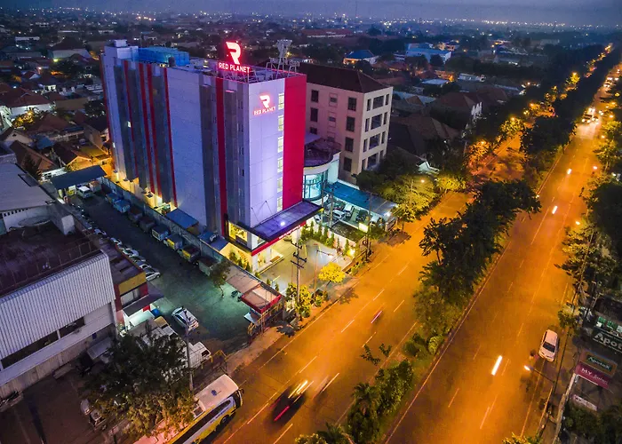 Monoloog Hotel Surabaya
